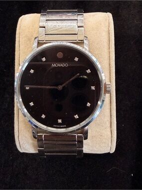 Movado Silver Stainless Steel Back Case Watch